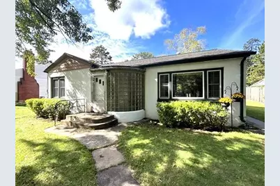 3809 2nd Avenue E, Hibbing, MN 55746 - Photo 1