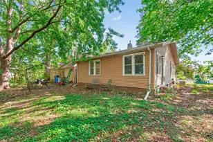 1349 Hazelwood St, Saint Paul, MN 55106 - Photo 29