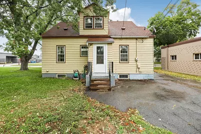 129 7th Avenue NE, Saint Cloud, MN 56304 - Photo 5