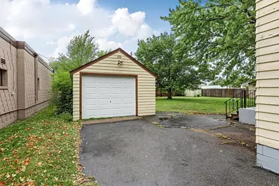129 7th Avenue NE, Saint Cloud, MN 56304 - Photo 3