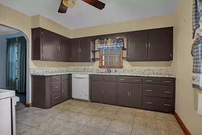 129 7th Avenue NE, Saint Cloud, MN 56304 - Photo 13