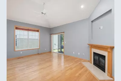 4871 Woodland Avenue, Shakopee, MN 55379 - Photo 11