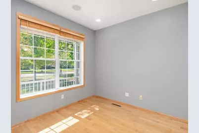 4871 Woodland Avenue, Shakopee, MN 55379 - Photo 7