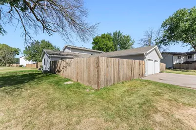 7782 Dunmore Road, Woodbury, MN 55125 - Photo 31