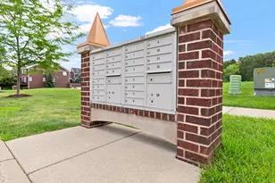 10814 Falling Water Ln, Woodbury, MN 55129 - Photo 21