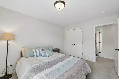 399 Tessier Court, Vadnais Heights, MN 55127 - Photo 21