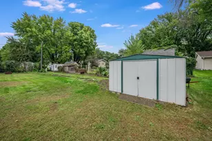 2437 Albion Ave, Fairmont, MN 56031 - Photo 7