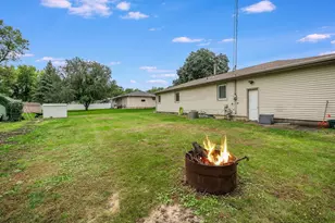 2437 Albion Ave, Fairmont, MN 56031 - Photo 9