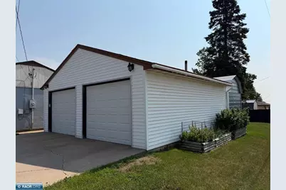 511 Indiana Avenue W, Gilbert, MN 55741 - Photo 5