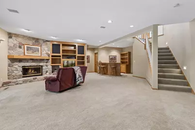 7524 Auto Club Circle, Bloomington, MN 55438 - Photo 23
