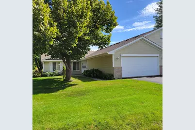 821 Greensview Court NW, Hutchinson, MN 55350 - Photo 3