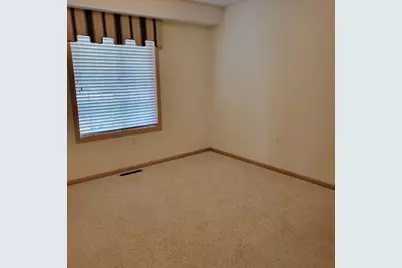 821 Greensview Court NW, Hutchinson, MN 55350 - Photo 15