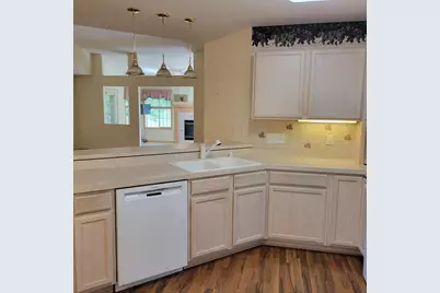 821 Greensview Court NW, Hutchinson, MN 55350 - Photo 5