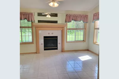 821 Greensview Court NW, Hutchinson, MN 55350 - Photo 9