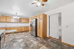 833 Lewis Pl, Saint Cloud, MN 56301 - Photo 9
