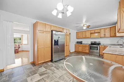 833 Lewis Place, Saint Cloud, MN 56301 - Photo 5