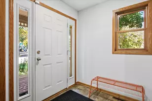 682 Harvard St, Saint Paul, MN 55107 - Photo 3