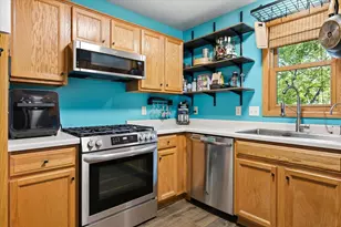 682 Harvard St, Saint Paul, MN 55107 - Photo 9