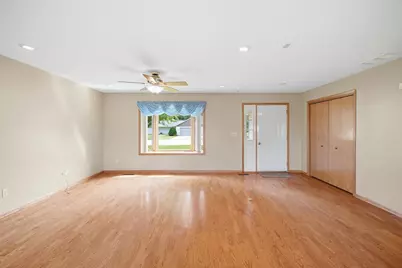 474 10th Avenue SW, Wells, MN 56097 - Photo 17