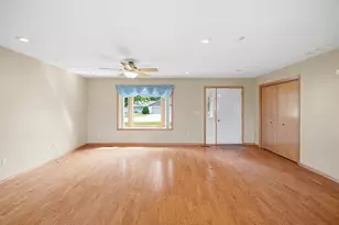 474 10th Ave SW, Wells, MN 56097 - Photo 17