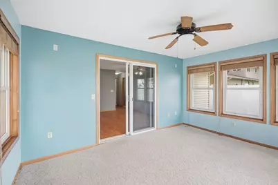 474 10th Avenue SW, Wells, MN 56097 - Photo 9