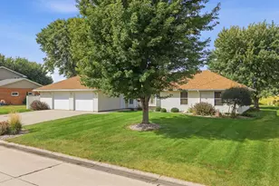 474 10th Ave SW, Wells, MN 56097 - Photo 29
