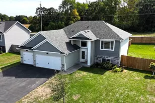 707 Hickory St SW, Isanti, MN 55040 - Photo 23