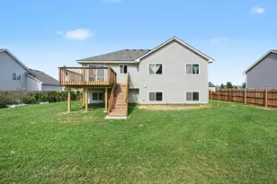 707 Hickory St SW, Isanti, MN 55040 - Photo 27