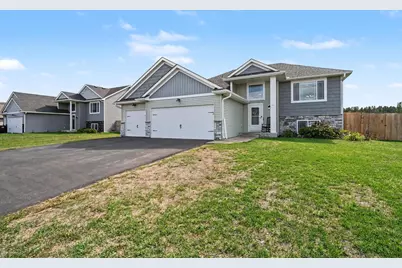 707 Hickory Street SW, Isanti, MN 55040 - Photo 3