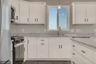 19087 Goodhue St NE, East Bethel, MN 55011 - Photo 9