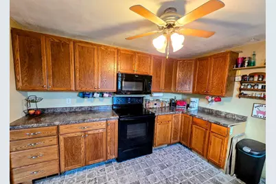 531 6th Avenue SW, Pipestone, MN 56164 - Photo 11