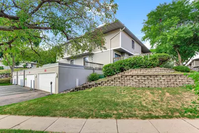 1207 Trailwood S, Hopkins, MN 55343 - Photo 23