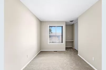 1207 Trailwood S, Hopkins, MN 55343 - Photo 17