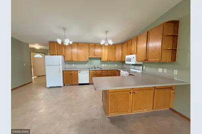 610 Meadows Drive, Hammond, WI 54015 - Photo 5