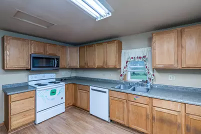 315 Hoosac Street E, Waterville, MN 56096 - Photo 13