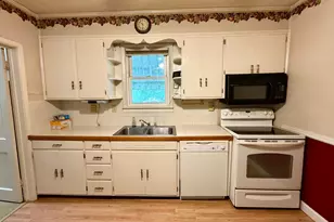 1218 7 1/2 Street SW, Willmar, MN 56201 - Photo 5