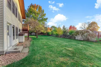 10640 Yukon Road S, Bloomington, MN 55438 - Photo 39