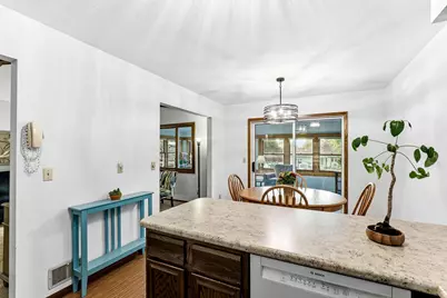 10640 Yukon Road S, Bloomington, MN 55438 - Photo 11