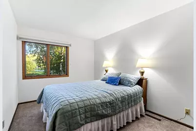 10640 Yukon Road S, Bloomington, MN 55438 - Photo 13