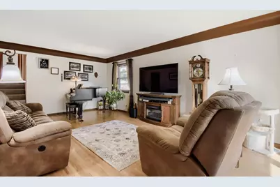 512 9th Avenue S, South Saint Paul, MN 55075 - Photo 3