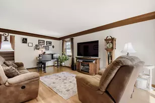 512 9th Ave S, South Saint Paul, MN 55075 - Photo 3