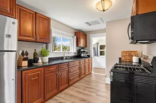 2408 6th St NE, Minneapolis, MN 55418 - Photo 3
