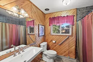 1408 Gray Dr, Hibbing, MN 55746 - Photo 27