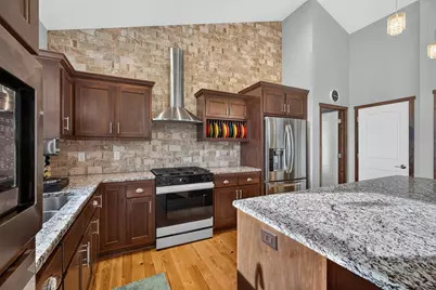 31473 Marvin Avenue, Lindstrom, MN 55045 - Photo 7