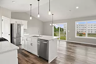 10097 Mississippi Dunes Blvd S, Cottage Grove, MN 55016 - Photo 5