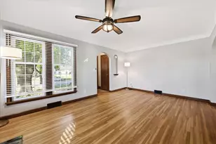 1118 Livingston Ave, West Saint Paul, MN 55118 - Photo 3