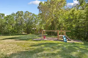 286 W Eagle Lake Dr, Maple Grove, MN 55369 - Photo 33