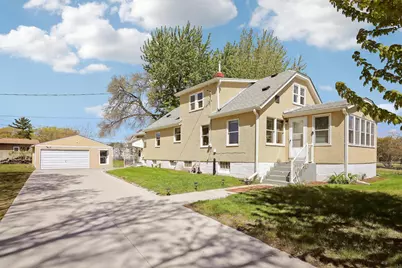 6425 Fremont Avenue N, Brooklyn Center, MN 55430 - Photo 3
