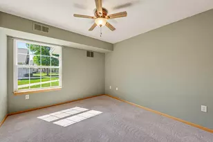 1085 Dale St SW, Hutchinson, MN 55350 - Photo 17