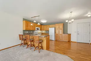 1085 Dale St SW, Hutchinson, MN 55350 - Photo 7